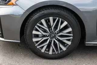 Nissan Altima 2025 2.5 SV 4dr Sedán