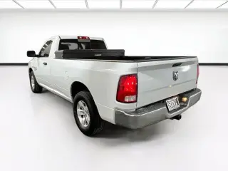 Ram 1500 Classic 2019 4x2 Tradesman 2dr Cabina Regular 8 ft. LB Pickup