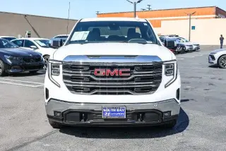GMC Sierra 1500 2026 4x2 SLT 4dr Crew Cab 5.8 ft. SB