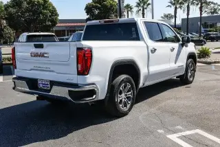 GMC Sierra 1500 2026 4x2 SLT 4dr Crew Cab 5.8 ft. SB