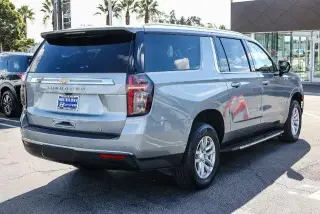 Chevrolet Suburban 2024 4x2 LT 4dr SUV