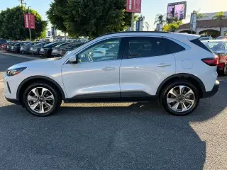 Ford Escape 2025 AWD Platinum 4dr SUV