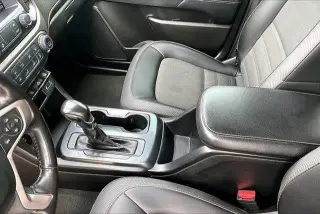 GMC Canyon 2022 4x4 AT4 4dr Crew Cab 5 ft. SB (Tela)