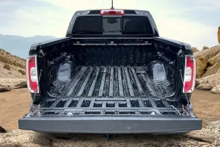 GMC Canyon 2022 4x4 AT4 4dr Crew Cab 5 ft. SB (Tela)