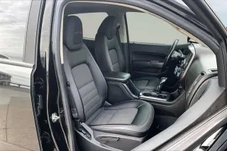 GMC Canyon 2022 4x4 AT4 4dr Crew Cab 5 ft. SB (Tela)