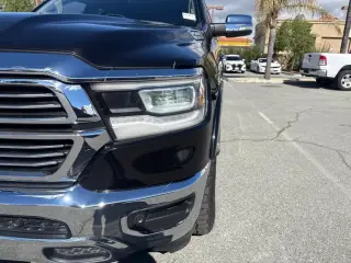 Ram 1500 2019 4x4 Laramie 4dr Crew Cab 5.6 ft. SB Pickup