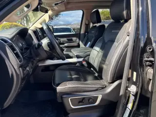 Ram 1500 2019 4x4 Laramie 4dr Crew Cab 5.6 ft. SB Pickup