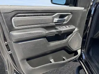 Ram 1500 2020 4x4 Big Horn 4dr Crew Cab 5.6 ft. SB Pickup
