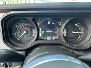 Jeep Wrangler 2024 4x4 Sahara 4xe 4dr SUV