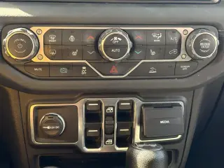 Jeep Wrangler 2024 4x4 Sahara 4xe 4dr SUV