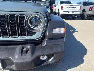 Jeep Wrangler 2026 4x4 Willys 4dr SUV