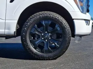 Ford F-150 2022 4x4 XLT 4dr SuperCrew 5.5 ft. SB