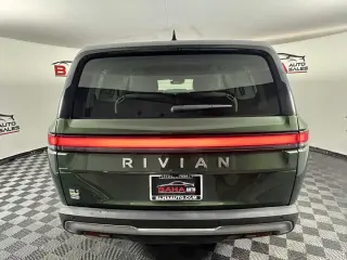 El 2024 Rivian R1S