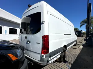 2023 Mercedes-Benz Sprinter Crew Van