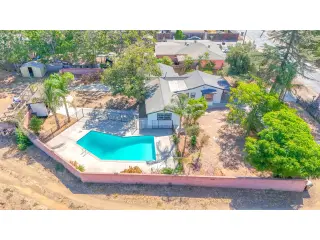 RANCHO EN MIRA LOMA /RIVERSIDE