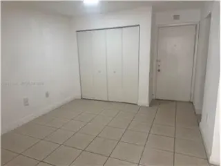 Propiedad de alquiler con 1 dormitorio y 1 baño en Palmetto Bay