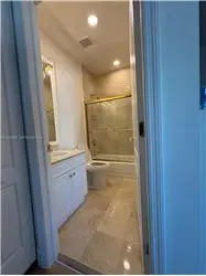 Propiedad de alquiler con 3 dormitorios y 2.5 baños en Aventura