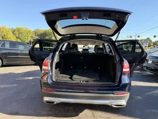 Mercedes-Benz GLC 2016 AWD GLC 300 4MATIC 4dr SUV