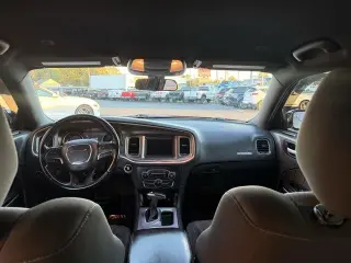 Dodge Charger 2019 SXT 4dr Sedán