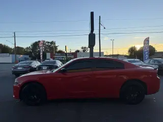 Dodge Charger 2019 SXT 4dr Sedán