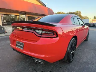 Dodge Charger 2019 SXT 4dr Sedán