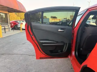 Dodge Charger 2019 SXT 4dr Sedán