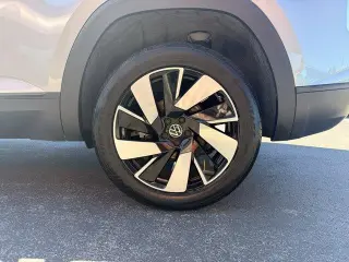 Volkswagen Atlas Cross Sport 2024 SE 4dr SUV con Tecnología