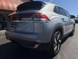 Volkswagen Atlas Cross Sport 2024 SE 4dr SUV con Tecnología