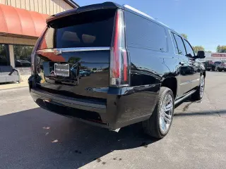 Cadillac Escalade ESV 2018 4x4 Premium Luxury 4dr SUV