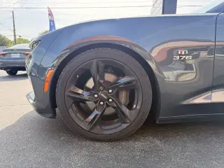Chevrolet Camaro 2019 SS 2dr Coupe w/2SS