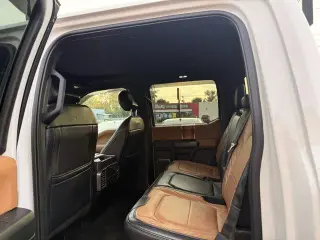 Ford F-150 2017 4x4 King Ranch 4dr SuperCrew 5.5 ft. SB