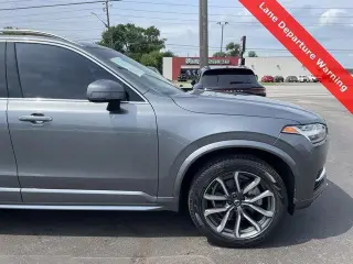 Volvo XC90 2019 AWD T5 Momentum 4dr SUV