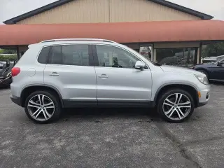 Volkswagen Tiguan 2017 2.0T SEL SUV de 4 puertas