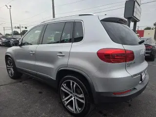 Volkswagen Tiguan 2017 2.0T SEL SUV de 4 puertas
