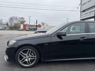 Mercedes-Benz Clase E 2014 tracción integral E 350 Sport 4MATIC 4dr Sedán
