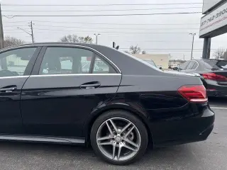 Mercedes-Benz Clase E 2014 tracción integral E 350 Sport 4MATIC 4dr Sedán