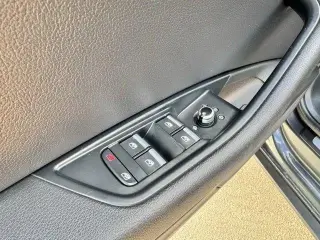 Audi A4 2018 2.0T ultra Premium 4dr Sedán
