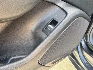 Audi A4 2018 2.0T ultra Premium 4dr Sedán