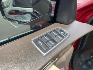 Jaguar F-PACE 2018 AWD 25t Prestige 4dr SUV