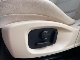 Jaguar F-PACE 2018 AWD 25t Prestige 4dr SUV