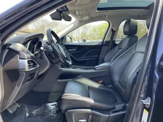 Jaguar F-PACE 2019 AWD 30t Premium 4dr SUV