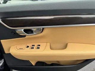 Volvo S90 2018 AWD T5 Momentum 4dr Sedán