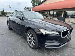 Volvo S90 2018 AWD T5 Momentum 4dr Sedán