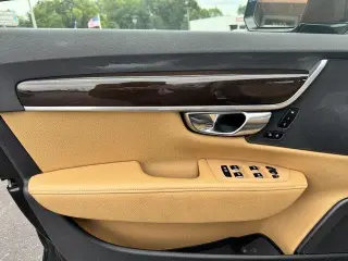 Volvo S90 2018 AWD T5 Momentum 4dr Sedán