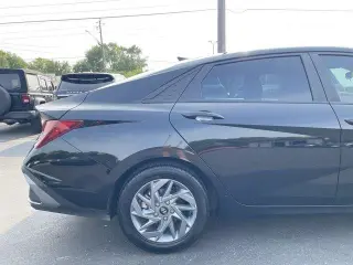 Hyundai ELANTRA 2024 SEL 4dr Sedán
