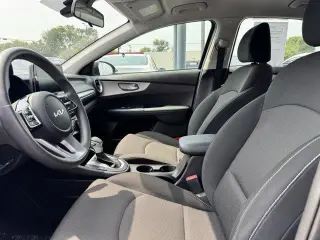Kia Forte 2022 FE 4dr Sedán