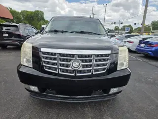 Cadillac Escalade 2004 tracción en las cuatro ruedas 4 puertas SUV