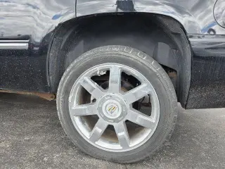 Cadillac Escalade 2004 tracción en las cuatro ruedas 4 puertas SUV