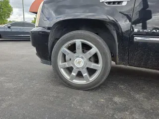 Cadillac Escalade 2004 tracción en las cuatro ruedas 4 puertas SUV