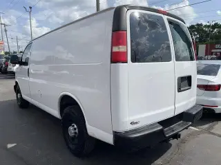 Chevrolet Express 2014 2500 3dr Cargo Van w/1WT